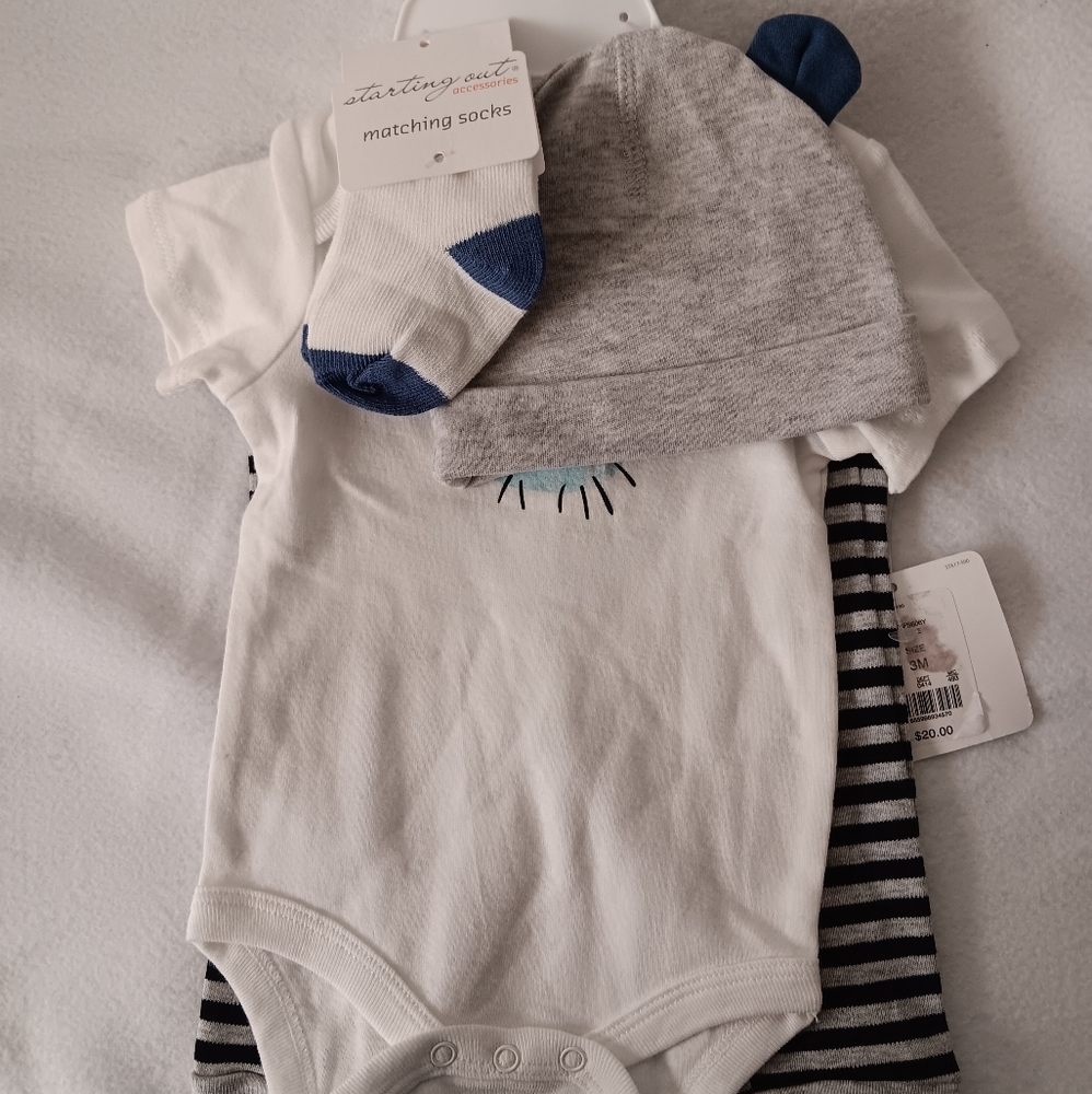Starting Out Baby Bodysuit Set with Hat and Socks